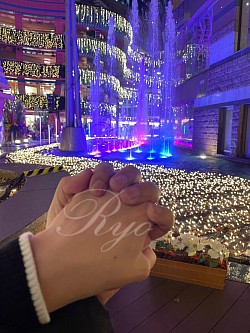 裏垢、イルミ、裏垢女子